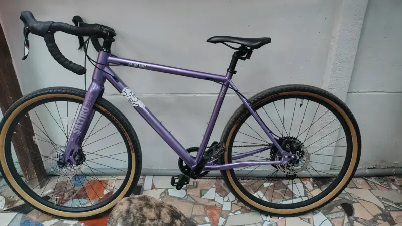 Bicicleta de carretera morada - 6
