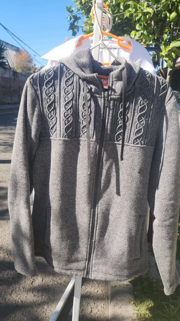 Cárdigan gris con capucha - 1