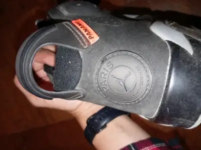Zapatillas deportivas negras y grises - miniatura 4