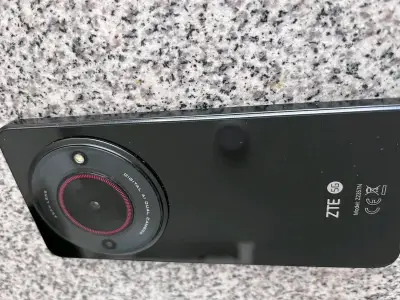 ZTE BLADE A75 5G - miniatura 2