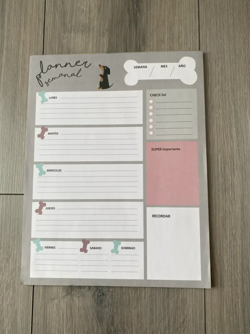 Planner semanal diseño perro salchicha