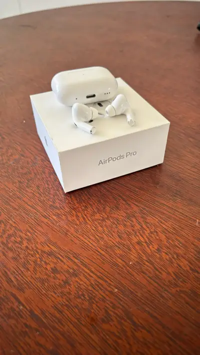 AirPods Pro 2 USB-C Originales Apple — Impecables - miniatura 2