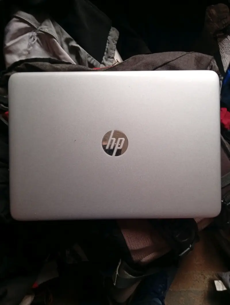 Laptop HP en buen estado - 1