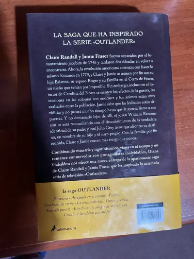 Libro 'Cuenta a las abejas que me fui' - miniatura 2