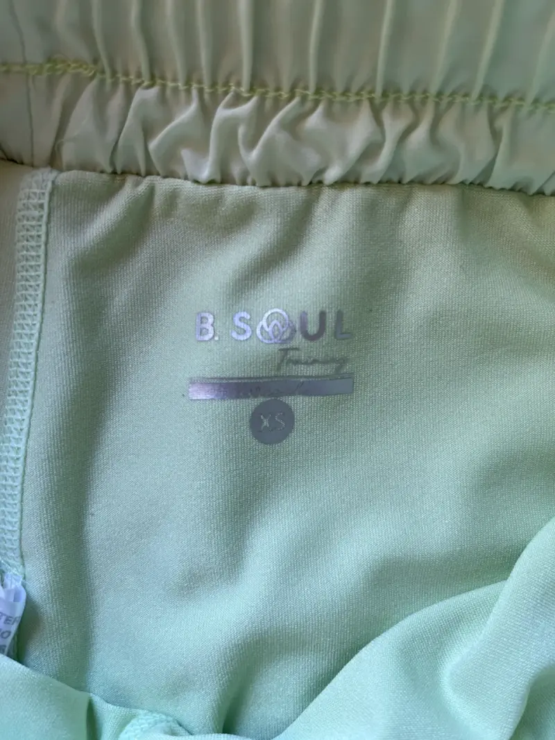 Shorts deportivos verde claro - 5