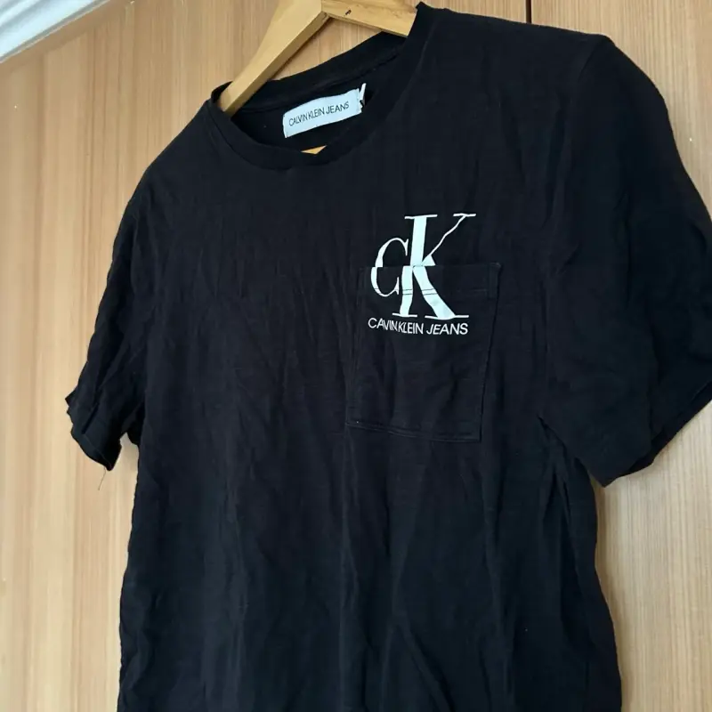 POLERA CALVIN KLEIN - 2