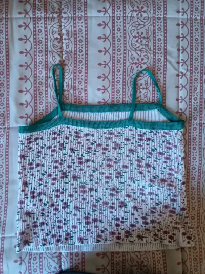 Cropped floral con tirantes - miniatura 2