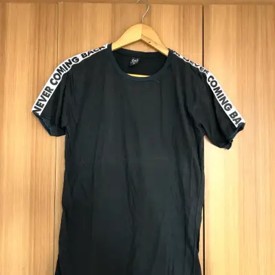 POLERA DECRETOS - miniatura 1