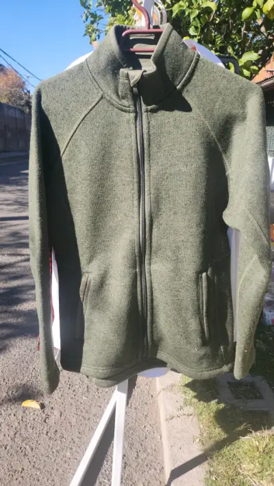 Chaqueta verde con cremallera - miniatura 1