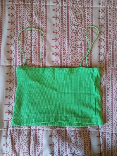 Top verde Zara con tirantes - miniatura 2