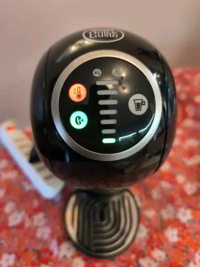 Cafetera Nescafé Dolce Gusto - miniatura 1