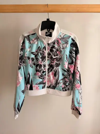 Chaqueta Nike con diseño floral - miniatura 1