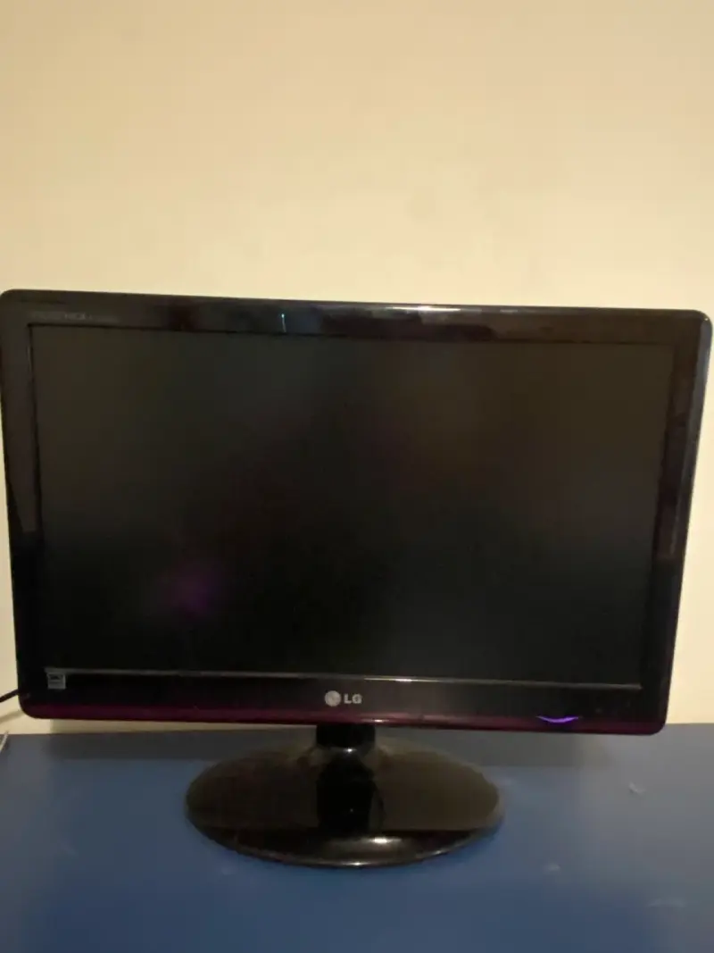Monitor LG de 22 pulgadas - 1