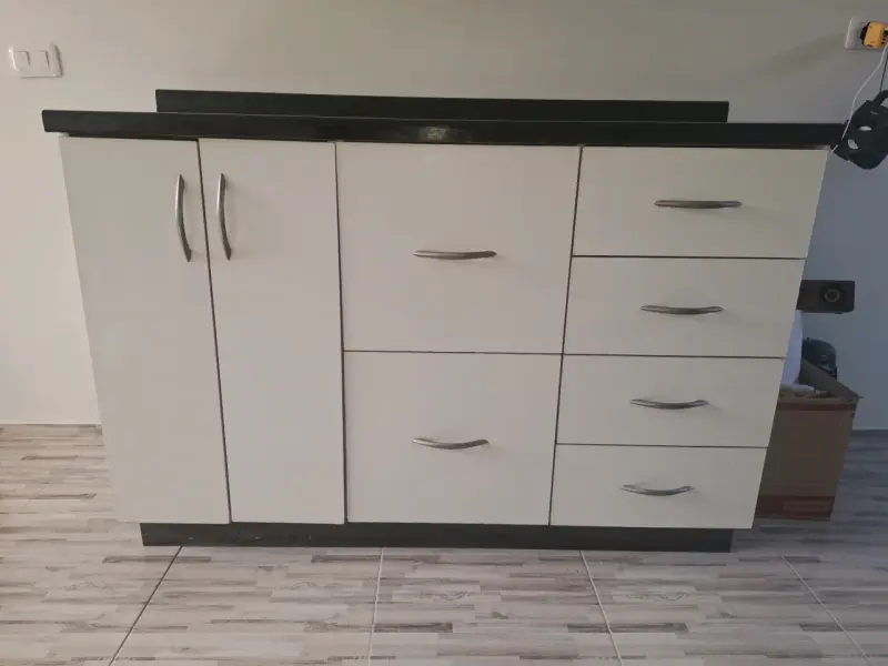 Mueble de cocina cubierta negra - 2