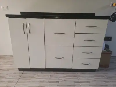 Mueble de cocina cubierta negra - miniatura 2