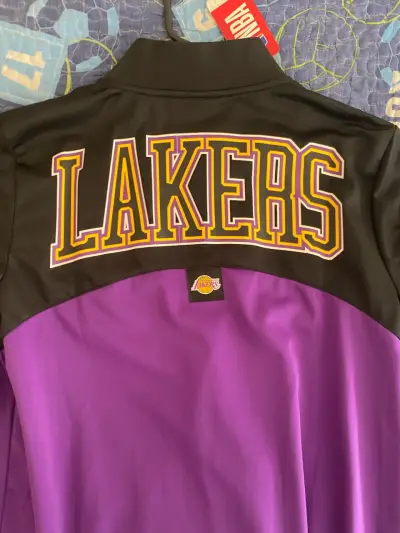 Chaqueta NBA Lakers morada. Talla S - miniatura 2