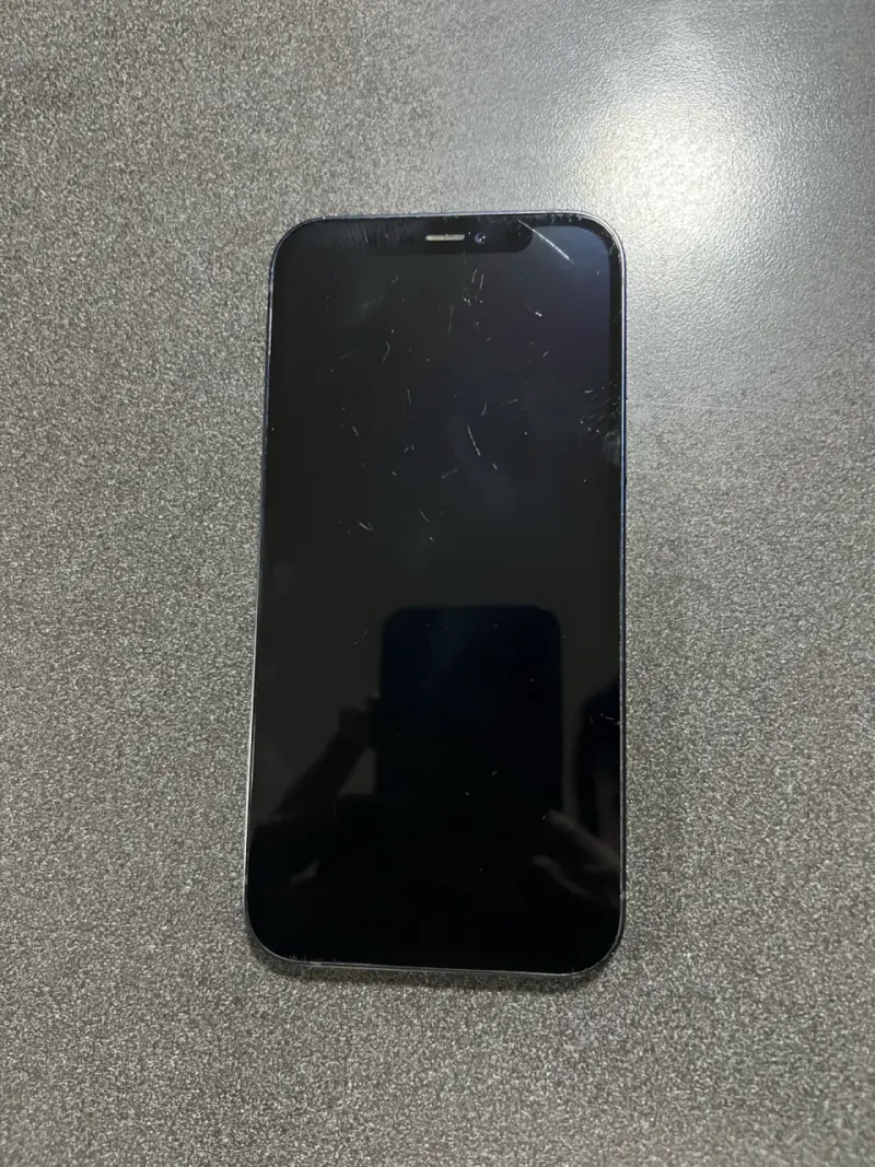 iPhone 12 usado negro - 2