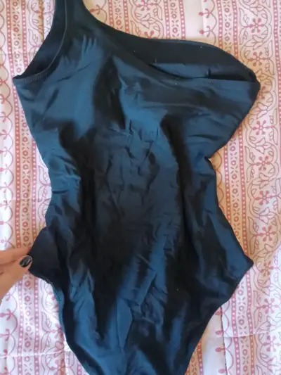 Traje de baño negro - miniatura 2