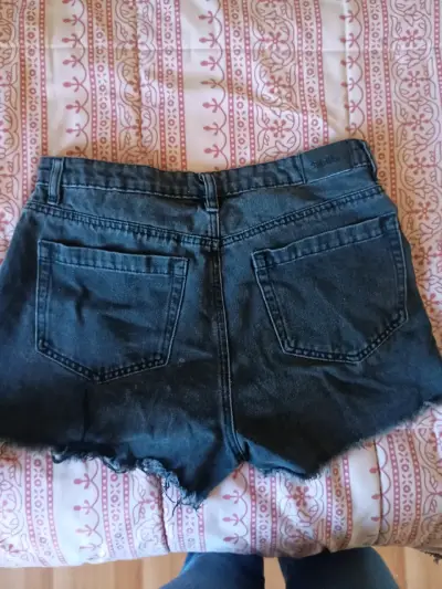 Falda-Short de mezclilla negro - miniatura 2