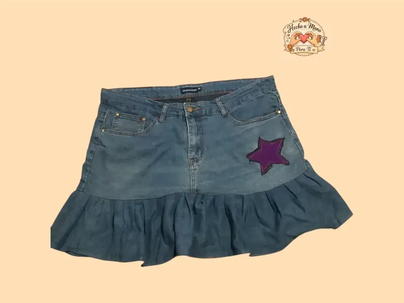 Falda de mezclilla con estrella