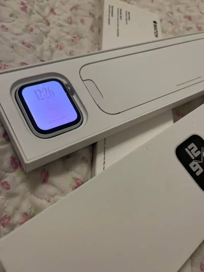 Apple Watch SE - 1