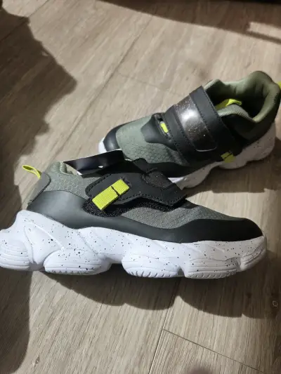 Zapatillas deportivas niño verde y negro - miniatura 2