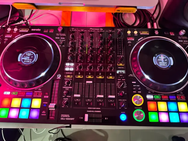 Controlador DJ Pioneer DDJ-1000SRT - 1