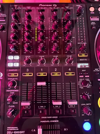 Controlador DJ Pioneer DDJ-1000SRT - miniatura 2