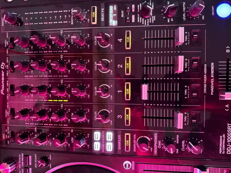 Controlador DJ Pioneer DDJ-1000SRT - 6