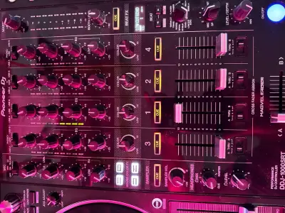Controlador DJ Pioneer DDJ-1000SRT - miniatura 6