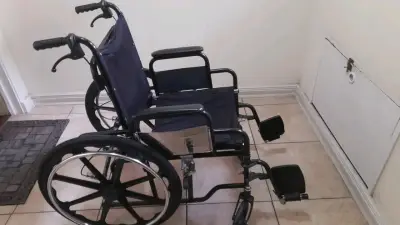 Silla de ruedas para adultos - miniatura 3