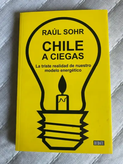 Libro 'Chile a Ciegas' de Raúl Sohr - miniatura 1