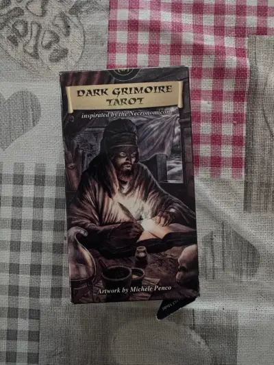Tarot Dark Grimoire inspirado en Necronomicon - miniatura 1