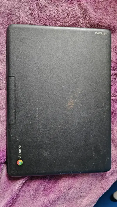 Laptop Lenovo Chromebook negro - miniatura 1