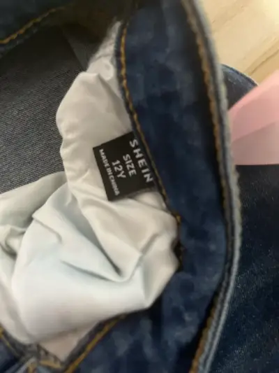 Jeans acampanados con lazos talla 12 - miniatura 3