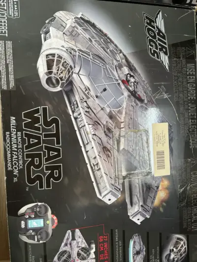 Dron Millennium Falcon de Star Wars - miniatura 1