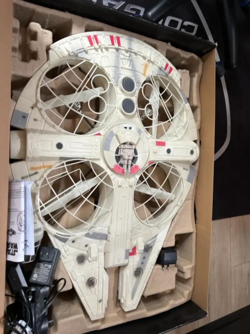 Dron Millennium Falcon de Star Wars - 2