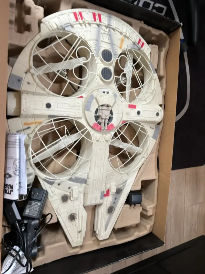 Dron Millennium Falcon de Star Wars - 5