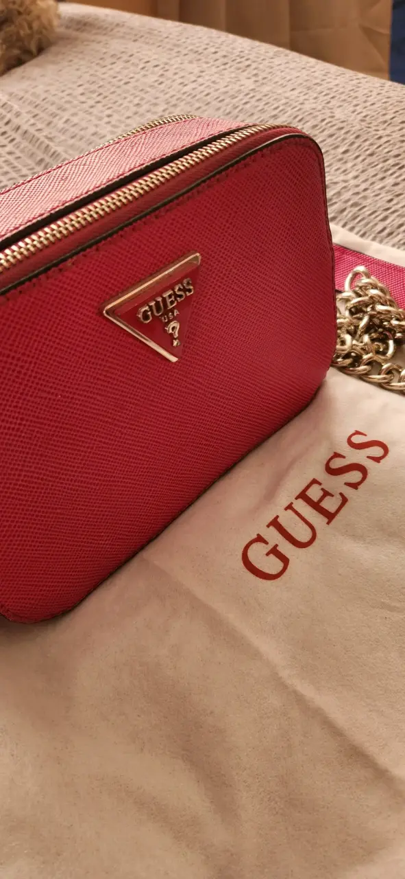 Cartera Guess fucsia Nueva - 3