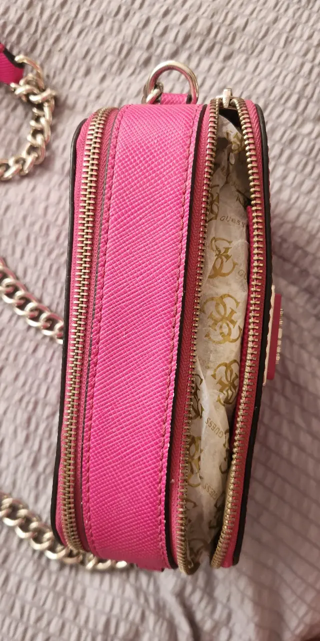Cartera Guess fucsia Nueva - 4