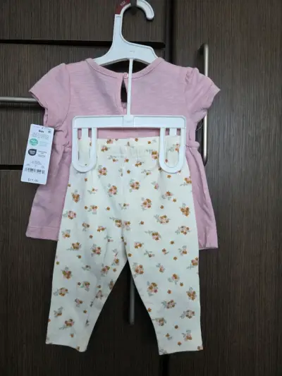 Conjunto bebé rosa y flores - miniatura 2