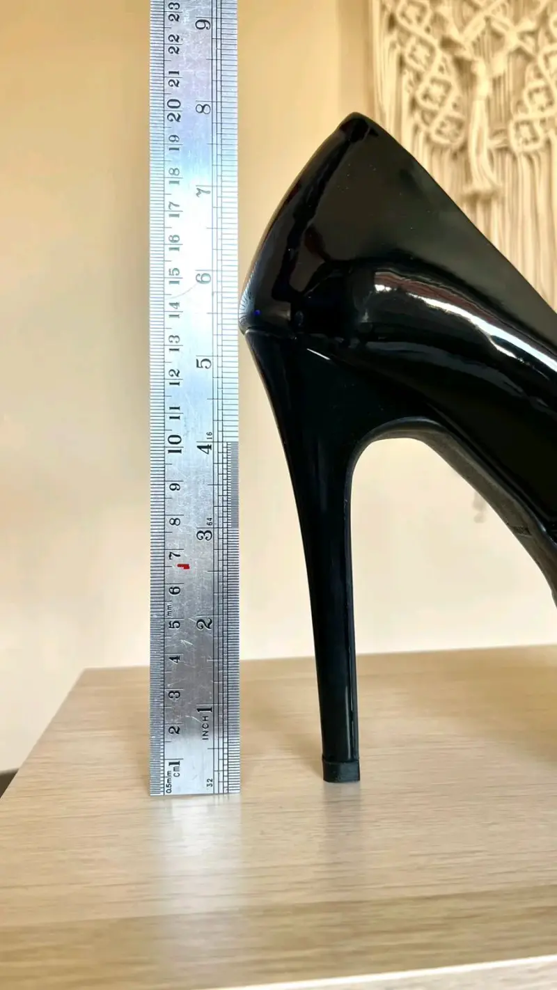 Tacones negros de charol Zatz sin punta - 2