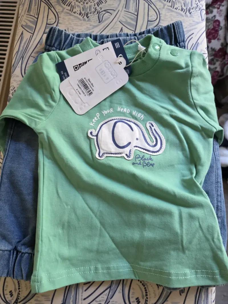 Conjunto infantil verde con elefante - 1