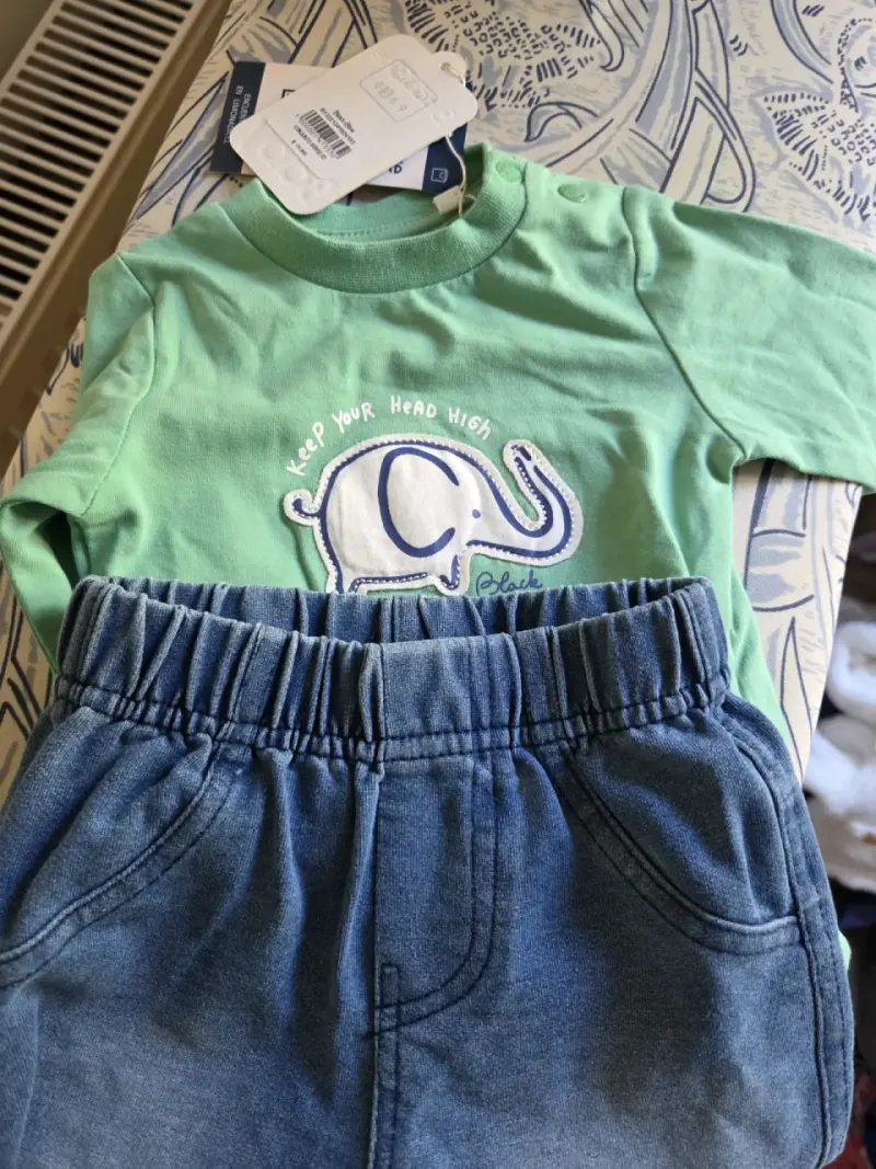 Conjunto infantil verde con elefante - 2