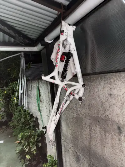 Cuadro de bicicleta majin newton 08 - miniatura 1
