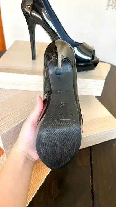 Tacones negros de charol Zatz sin punta - miniatura 7