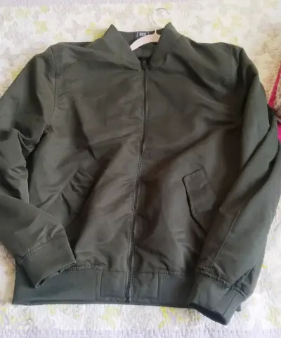 Chaqueta bomber verde oscuro - miniatura 1