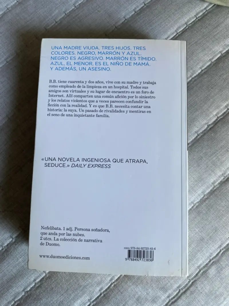 Libro Chico de Ojos Azules - 2
