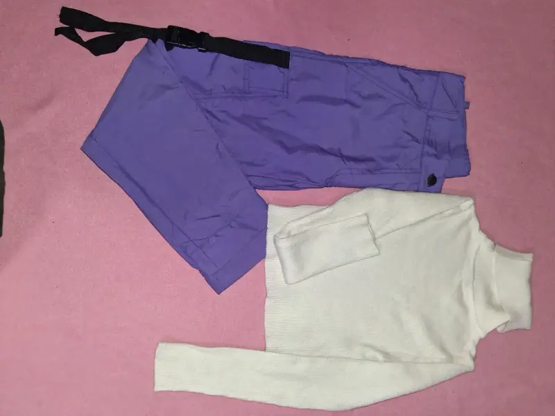Polera burdeos con volantes - 4