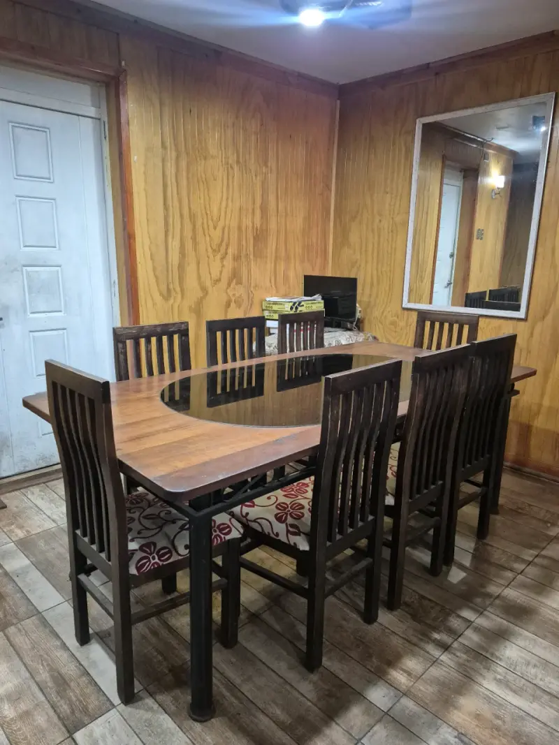 Set comedor madera 8 sillas - 1